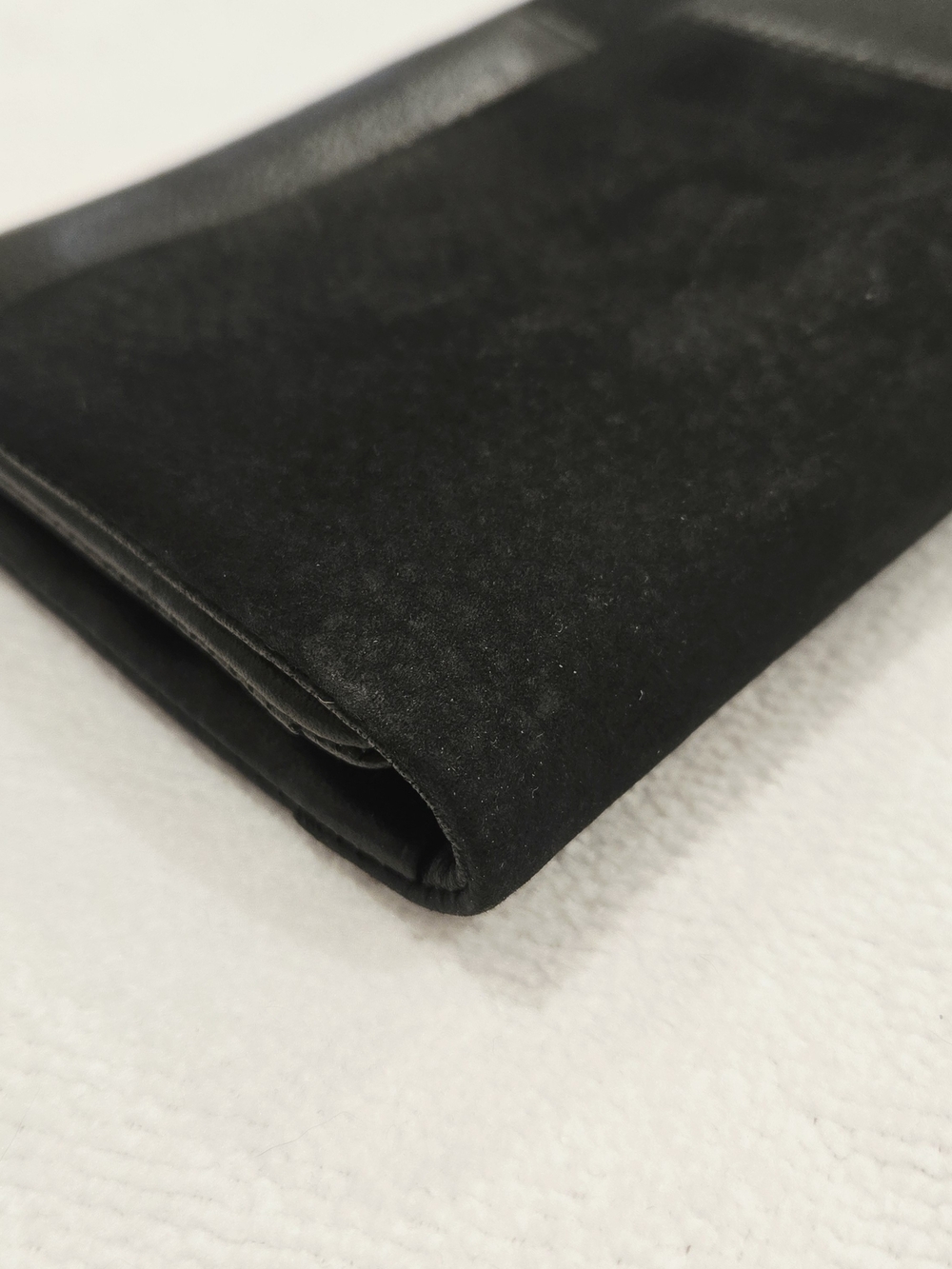 HOBO Black Leather Wristlet Clutch - Picture 6 of 15